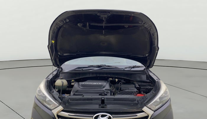 2017 Hyundai Tucson GLS 2WD AT DIESEL, Diesel, Automatic, 1,32,365 km, Open Bonet