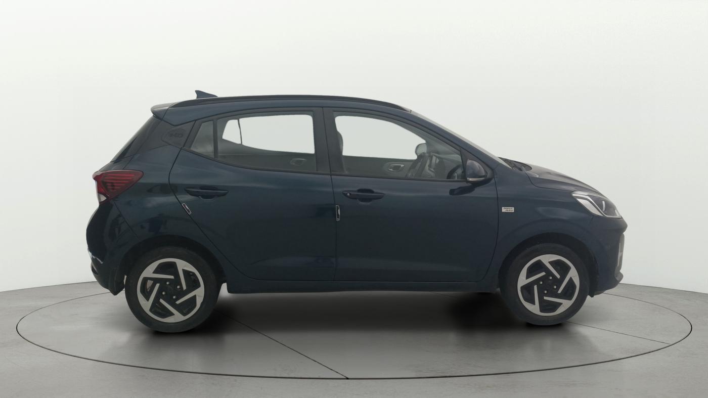 2024 Hyundai GRAND I10 NIOS SPORTZ AMT 1.2 KAPPA VTVT, Petrol, Automatic, 17,688 km, Right Side View