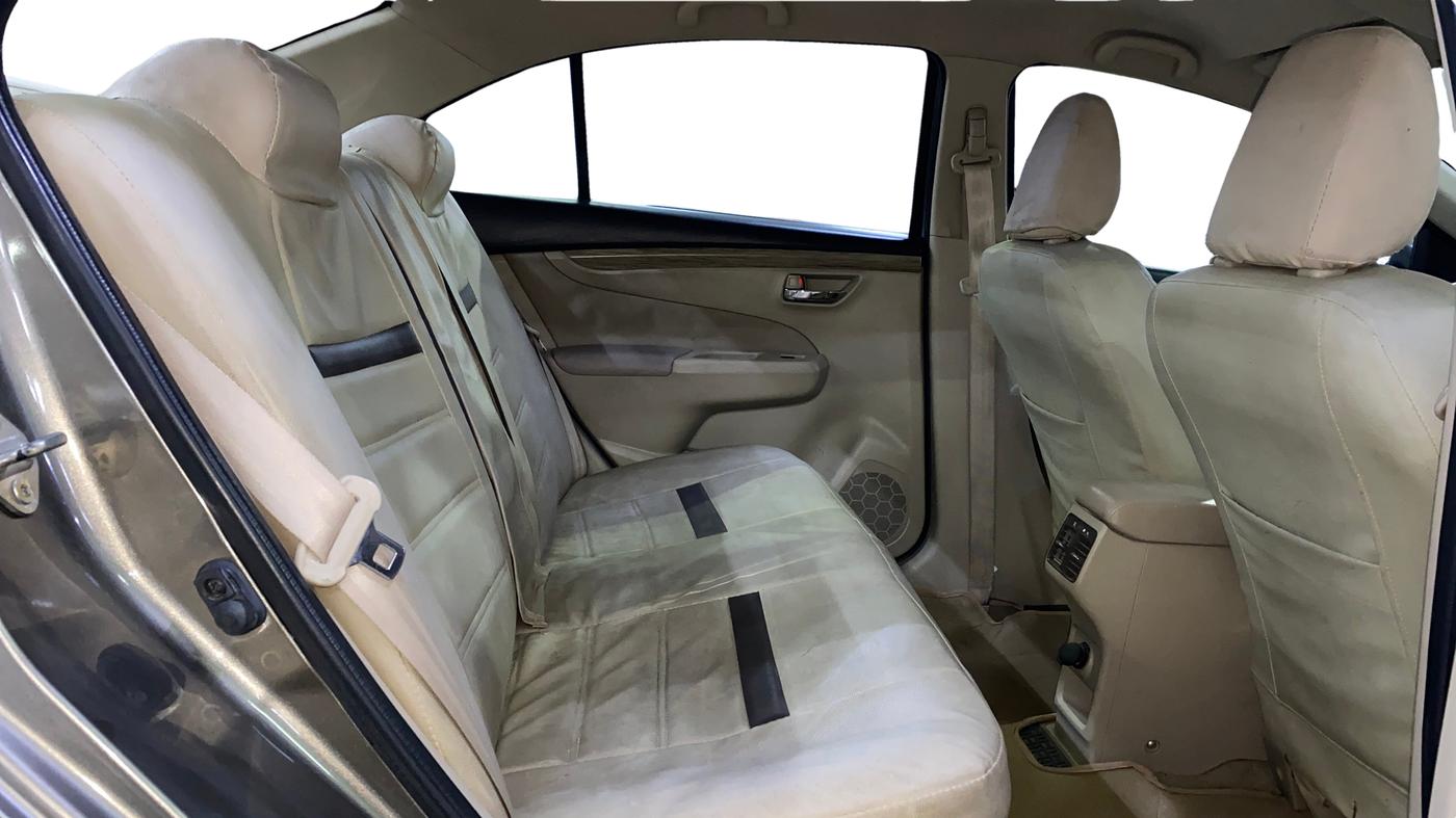 2019 Maruti Ciaz DELTA 1.5 SHVS MT PETROL, Petrol, Manual, 43,958 km, Right Side Rear Door Cabin