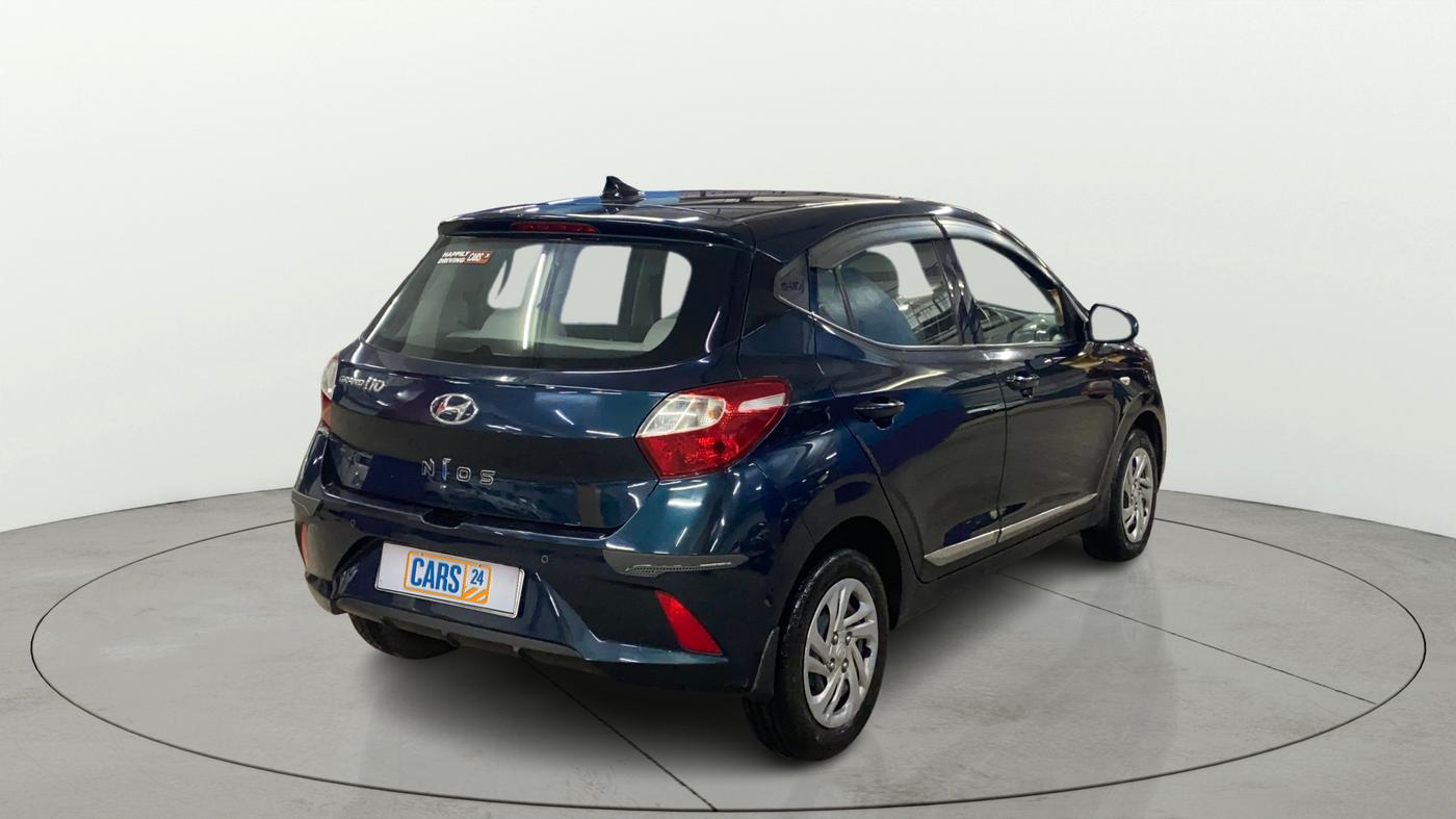 2022 Hyundai GRAND I10 NIOS MAGNA 1.2 KAPPA VTVT, Petrol, Manual, 17,674 km, Right Back Diagonal