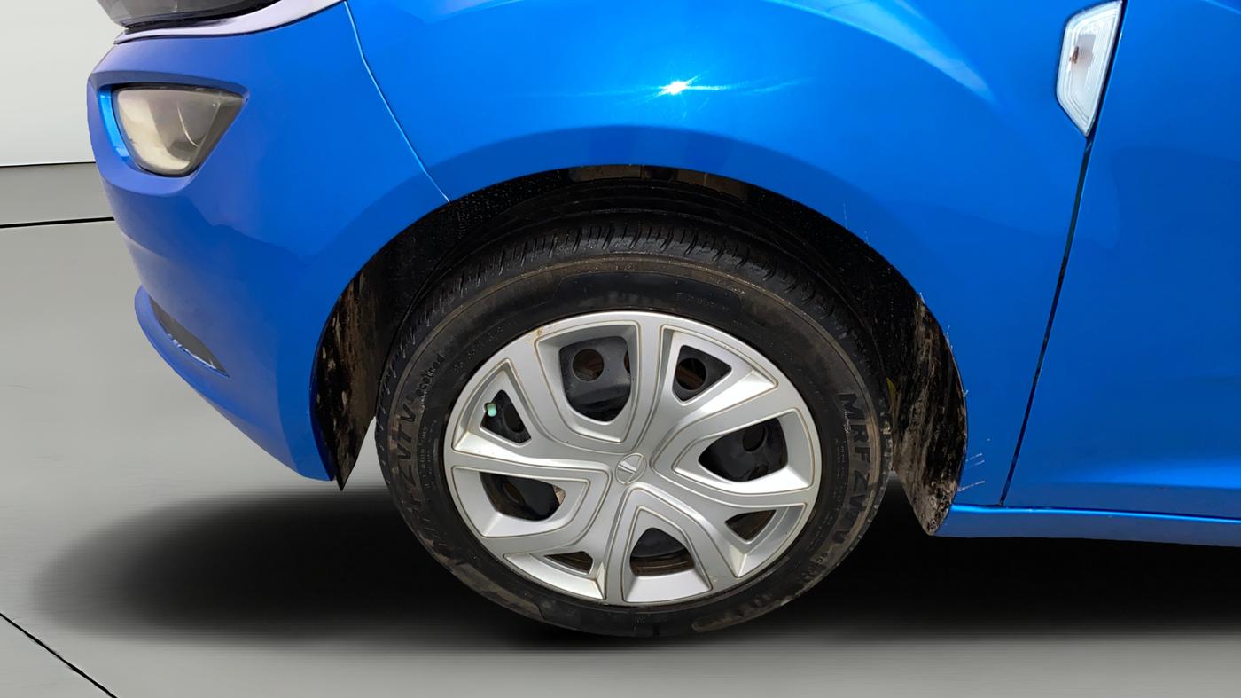 2021 Tata ALTROZ XM PLUS PETROL, Petrol, Manual, 35,132 km, Left Front Wheel