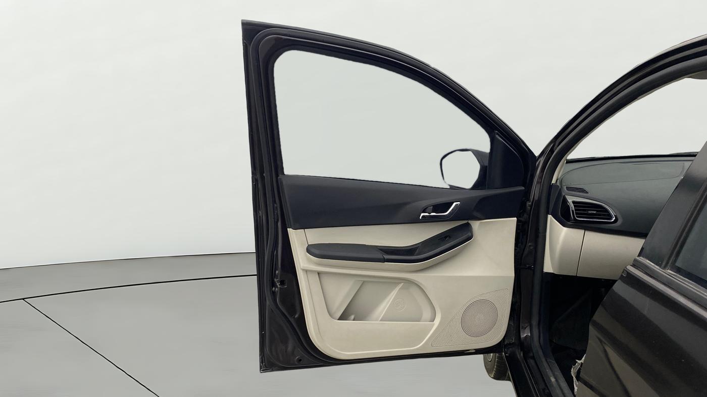 2023 Tata Tiago XZA PLUS PETROL, Petrol, Automatic, 35,768 km, LHS Front Door