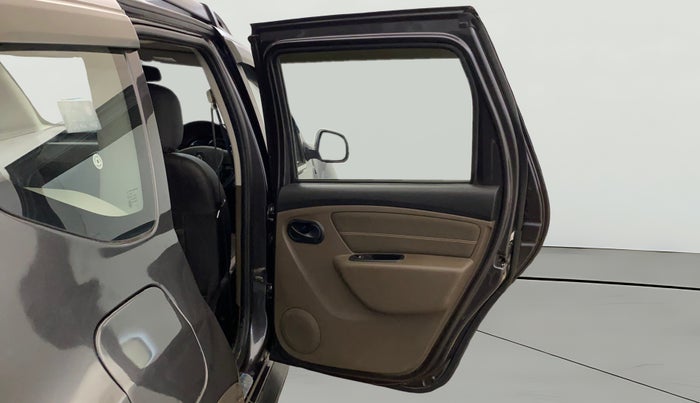 2018 Renault Duster RXS PETROL, Petrol, Manual, 40,570 km, RHS Rear Door