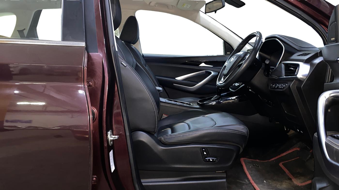 2019 MG HECTOR SHARP 1.5 DCT PETROL, Petrol, Automatic, 28,798 km, Right Side Front Door Cabin