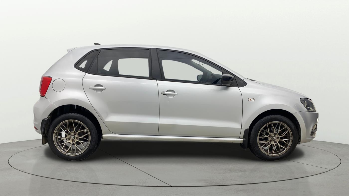 2015 Volkswagen Polo COMFORTLINE 1.2L, Petrol, Manual, 75,855 km, Right Side View