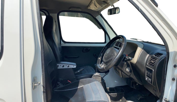 2019 Maruti Eeco 5 STR WITH A/C+HTR, CNG, Manual, 98,076 km, Right Side Front Door Cabin