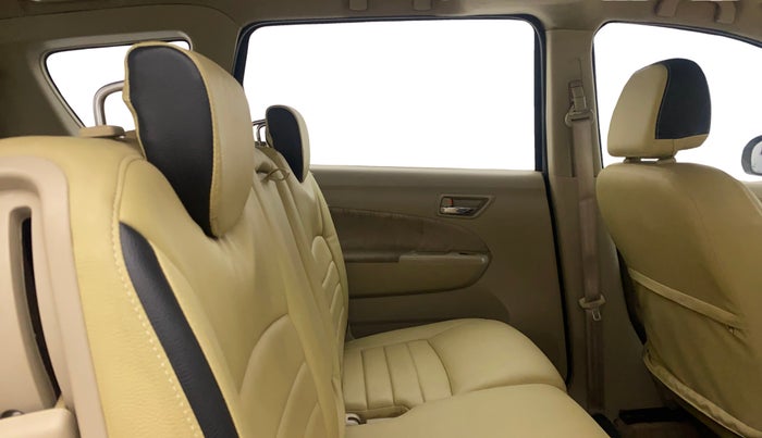 2013 Maruti Ertiga VXI, Petrol, Manual, 74,135 km, Right Side Rear Door Cabin