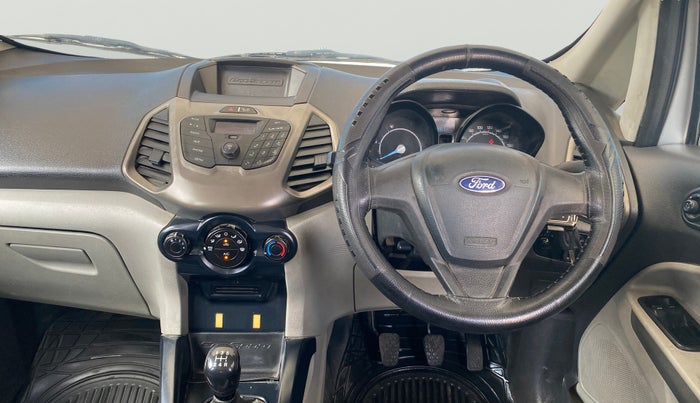 2016 Ford Ecosport AMBIENTE 1.5L PETROL, Petrol, Manual, 1,00,605 km, Steering Wheel Close Up