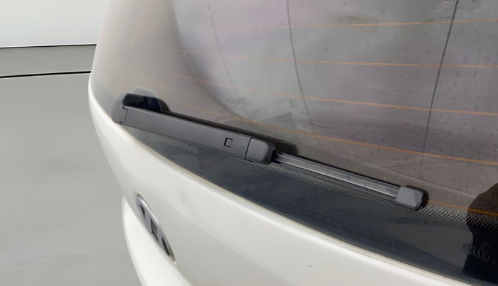 2016 Volkswagen Polo HIGHLINE1.2L, Petrol, Manual, 48,746 km, Rear Wiper