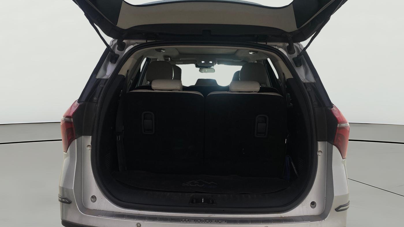 2023 Mahindra XUV700 AX 7 LUXURY D AT 7 STR, Diesel, Automatic, 1,40,211 km, Boot Open Zoomed View