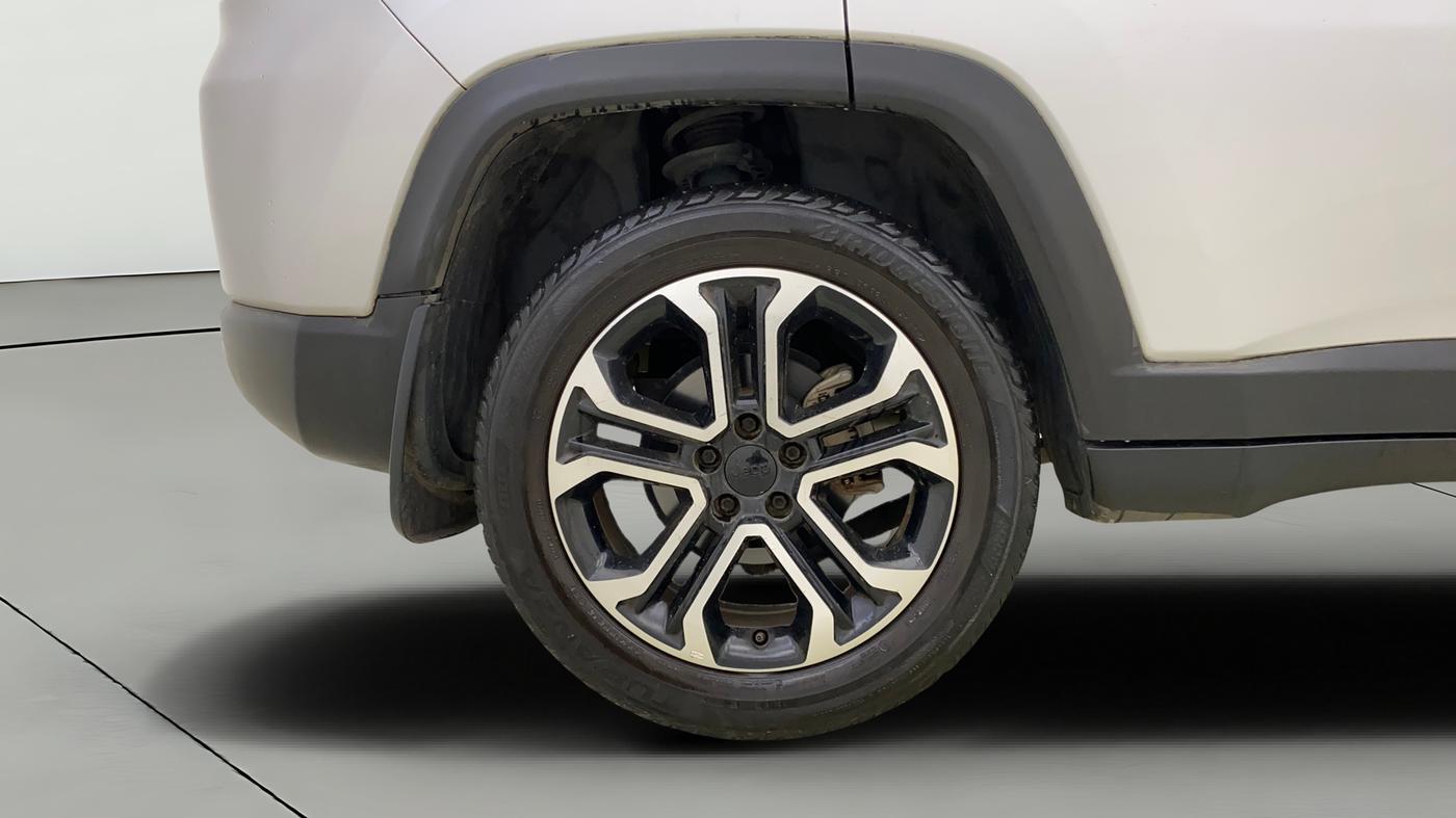 2020 Jeep Compass LIMITED PLUS PETROL AT, Petrol, Automatic, 29,556 km, Right Rear Wheel