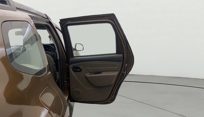 2019 Renault Duster 85 PS RXS MT DIESEL, Diesel, Manual, 1,18,148 km, RHS Rear Door