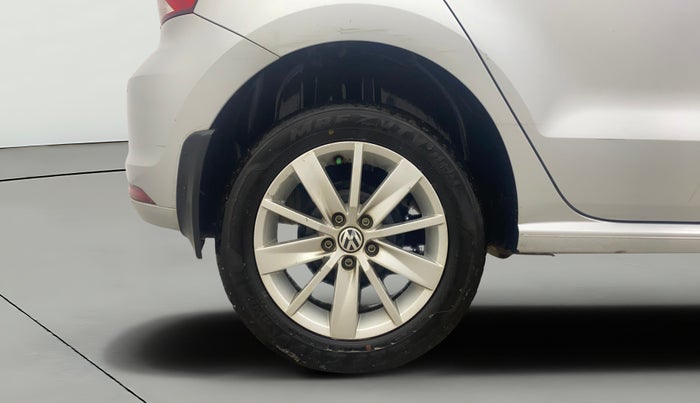 2015 Volkswagen Polo HIGHLINE1.2L, Petrol, Manual, 36,832 km, Right Rear Wheel