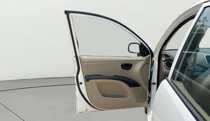 2016 Hyundai i10 MAGNA 1.1, CNG, Manual, 1,47,098 km, LHS Front Door