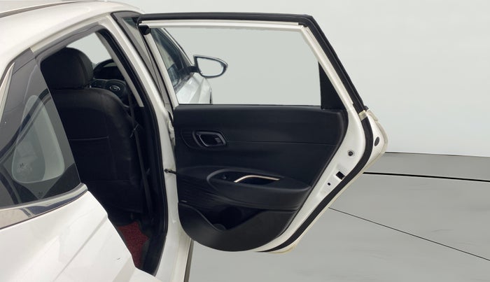 2022 Hyundai NEW I20 ASTA 1.2 MT, Petrol, Manual, 64,373 km, RHS Rear Door