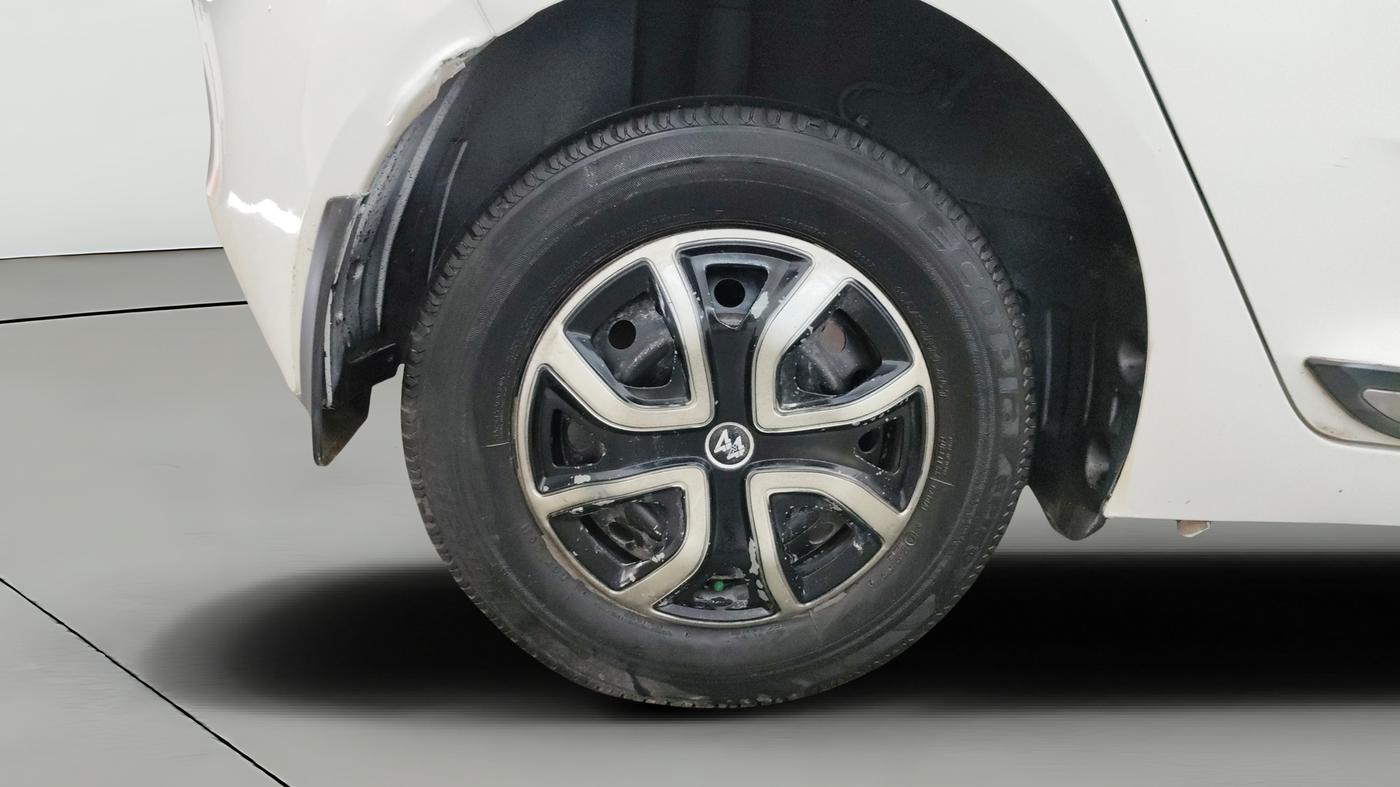 2021 Tata ALTROZ XE PETROL, Petrol, Manual, 48,354 km, Right Rear Wheel