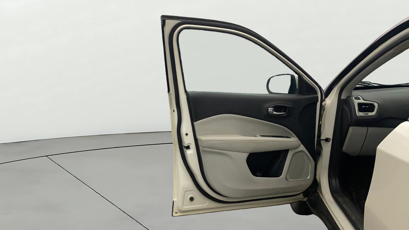 2020 Jeep Compass LONGITUDE PLUS 1.4 PETROL AT, Petrol, Automatic, 76,215 km, LHS Front Door