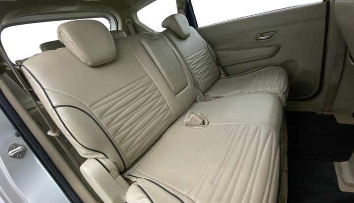 2020 Maruti Ertiga VXI AT SHVS, Petrol, Automatic, 76,014 km, Right Side Rear Door Cabin