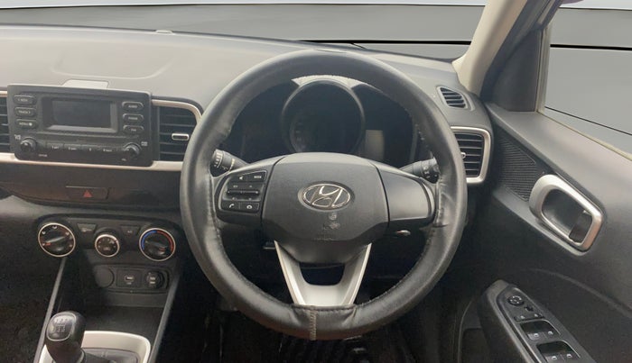 2020 Hyundai VENUE S 1.2, Petrol, Manual, 35,547 km, Steering Wheel Close Up