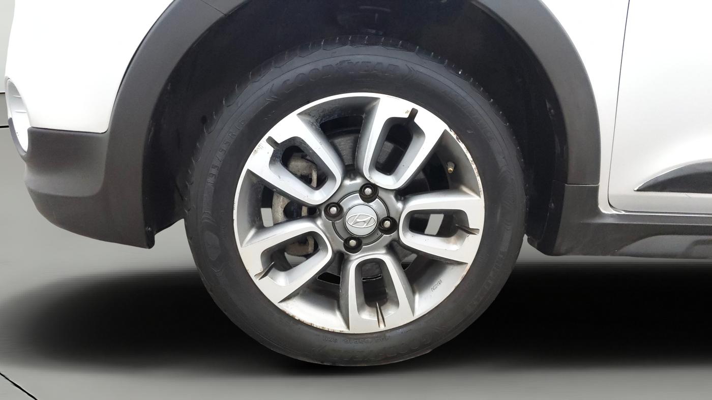 2017 Hyundai i20 Active 1.2 SX, Petrol, Manual, 41,504 km, Left Front Wheel