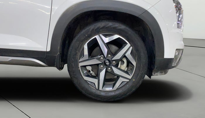 2022 Hyundai ALCAZAR PRESTIGE 2.0 MT 7STR, Petrol, Manual, 26,698 km, Right Front Wheel