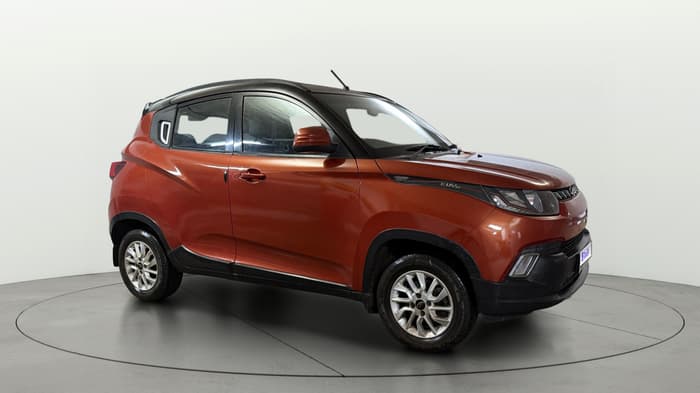 2016 Mahindra Kuv100 K8 6 STR, CNG, Manual, 71,959 km, Right Front Diagonal