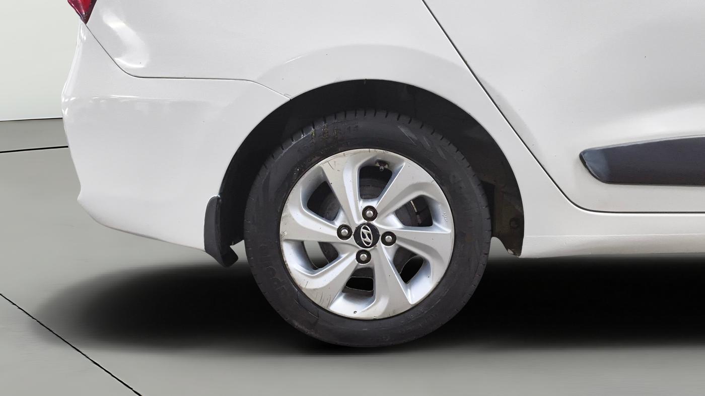 2017 Hyundai Xcent SX 1.2, CNG, Manual, 98,544 km, Right Rear Wheel