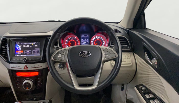 2021 Mahindra XUV300 W8 (O) 1.2 PETROL AMT, Petrol, Automatic, 45,205 km, Steering Wheel Close Up