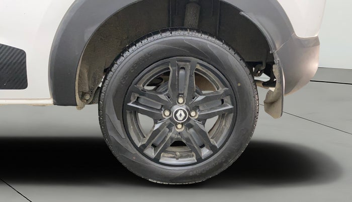 2022 Renault TRIBER RXZ, Petrol, Manual, 18,267 km, Left Rear Wheel