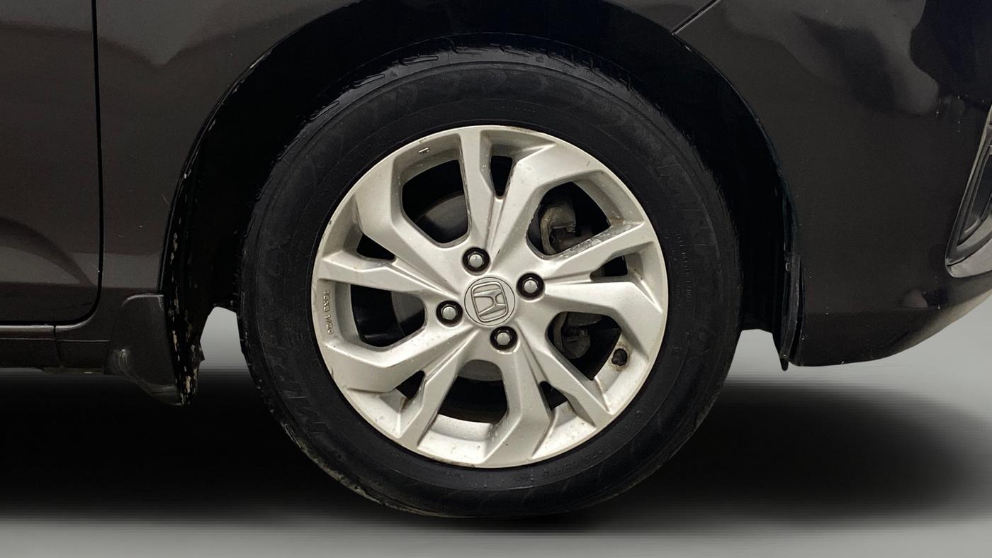 2021 Honda Amaze 1.5L I-DTEC VX CVT, Diesel, Automatic, 59,531 km, Right Front Wheel