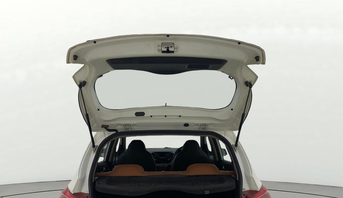 2016 Hyundai Grand i10 SPORTZ 1.1 CRDI, Diesel, Manual, 62,051 km, Boot Door Open