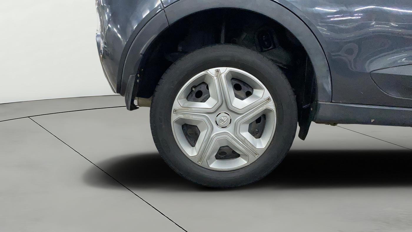 2019 Tata NEXON XM PETROL, Petrol, Manual, 78,398 km, Right Rear Wheel