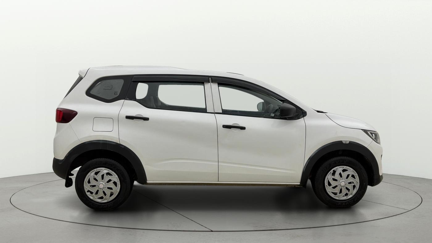 2020 Renault TRIBER RXE MT, Petrol, Manual, 39,097 km, Right Side View