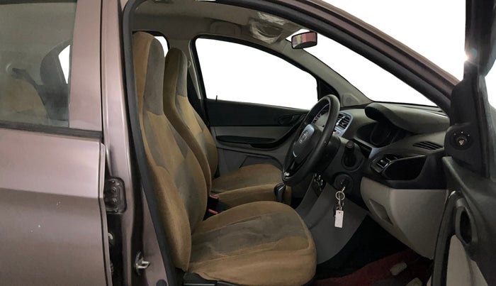 2018 Tata Tiago XT PETROL, Petrol, Manual, 80,851 km, Right Side Front Door Cabin