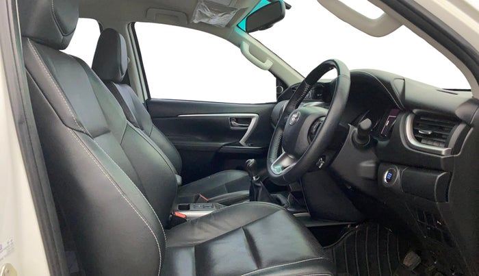 2024 Toyota Fortuner 4X2 MT 2.7 PETROL, Petrol, Manual, 22,651 km, Right Side Front Door Cabin