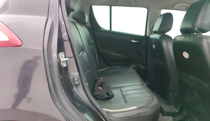 2015 Maruti Swift VXI, Petrol, Manual, 68,004 km, Right Side Rear Door Cabin