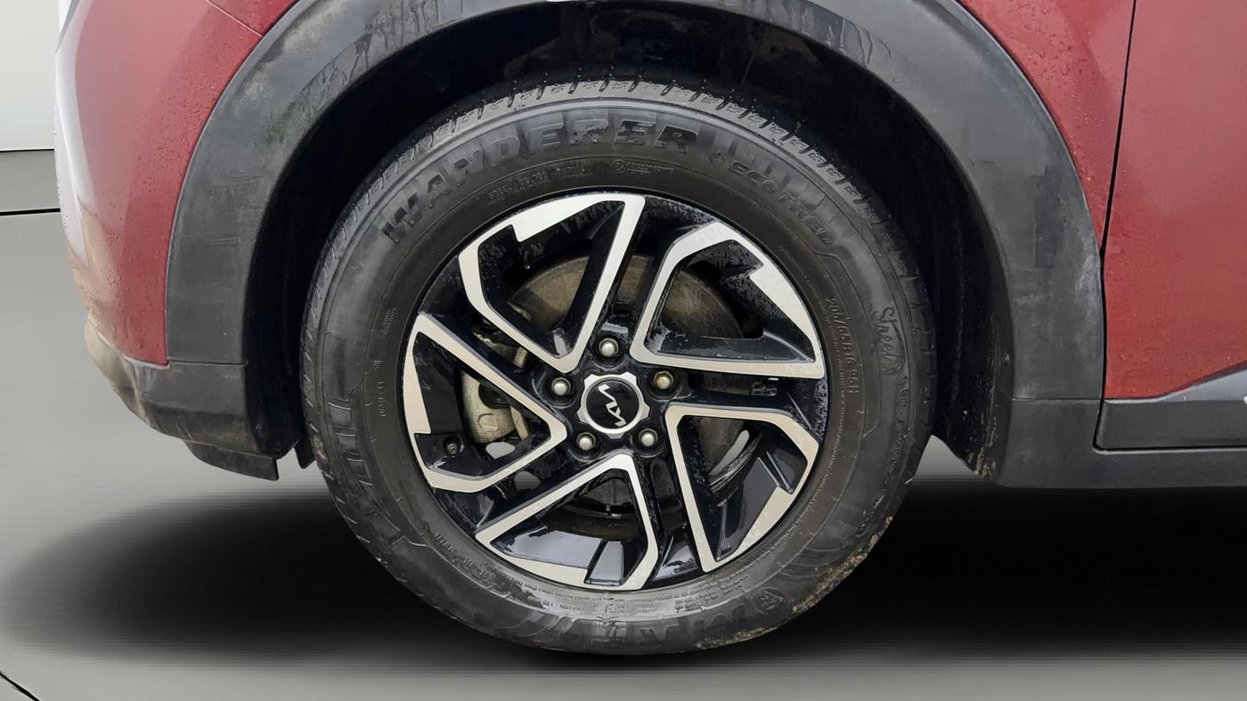 2023 KIA CARENS LUXURY PLUS 1.5 TURBO PETROL DCT 7 STR, Petrol, Automatic, 20,601 km, Left Front Wheel