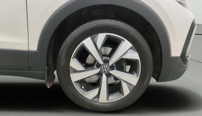 2023 Volkswagen TAIGUN  Topline 1.0 TSI AT (Electric Seats), Petrol, Automatic, 28,732 km, Right Front Wheel