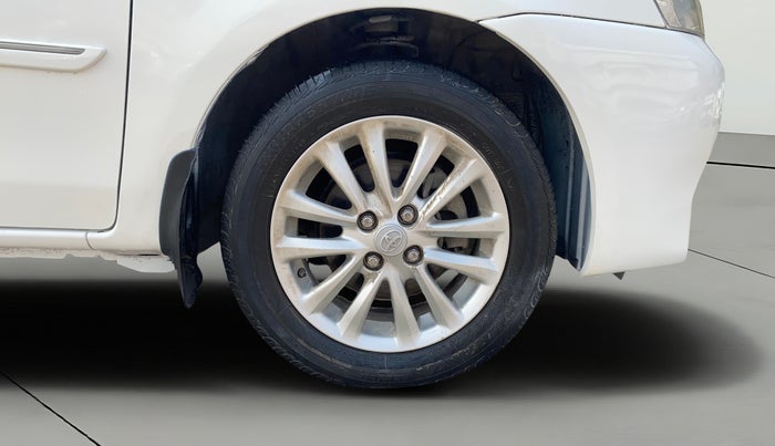 2014 Toyota Etios VD, Diesel, Manual, 25,949 km, Right Front Wheel