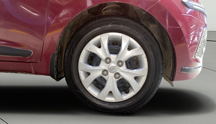 2016 Hyundai Grand i10 SPORTZ 1.2 KAPPA VTVT, Petrol, Manual, 34,118 km, Right Front Wheel