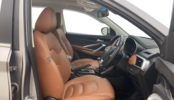 2021 MG HECTOR PLUS SELECT 2.0 DIESEL TURBO MT 7-STR, Diesel, Manual, 41,746 km, Right Side Front Door Cabin