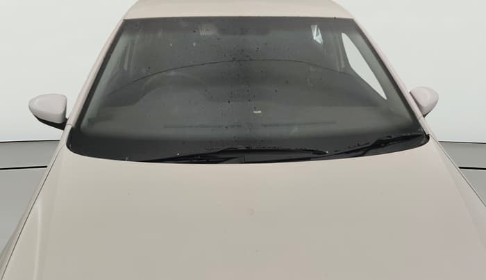 2017 Volkswagen Polo COMFORTLINE 1.2L, Petrol, Manual, 85,807 km, Front Windshield