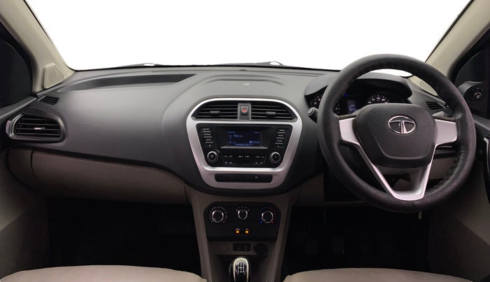 2017 Tata Tiago XT PETROL, Petrol, Manual, 88,698 km, Dashboard
