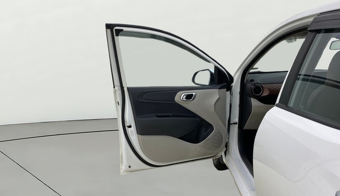 2023 Hyundai AURA SX 1.2, Petrol, Manual, 57,248 km, LHS Front Door