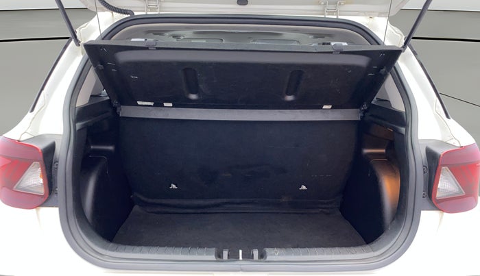 2020 Hyundai VENUE SX 1.0 TURBO, Petrol, Manual, 78,959 km, Boot Open Zoomed View