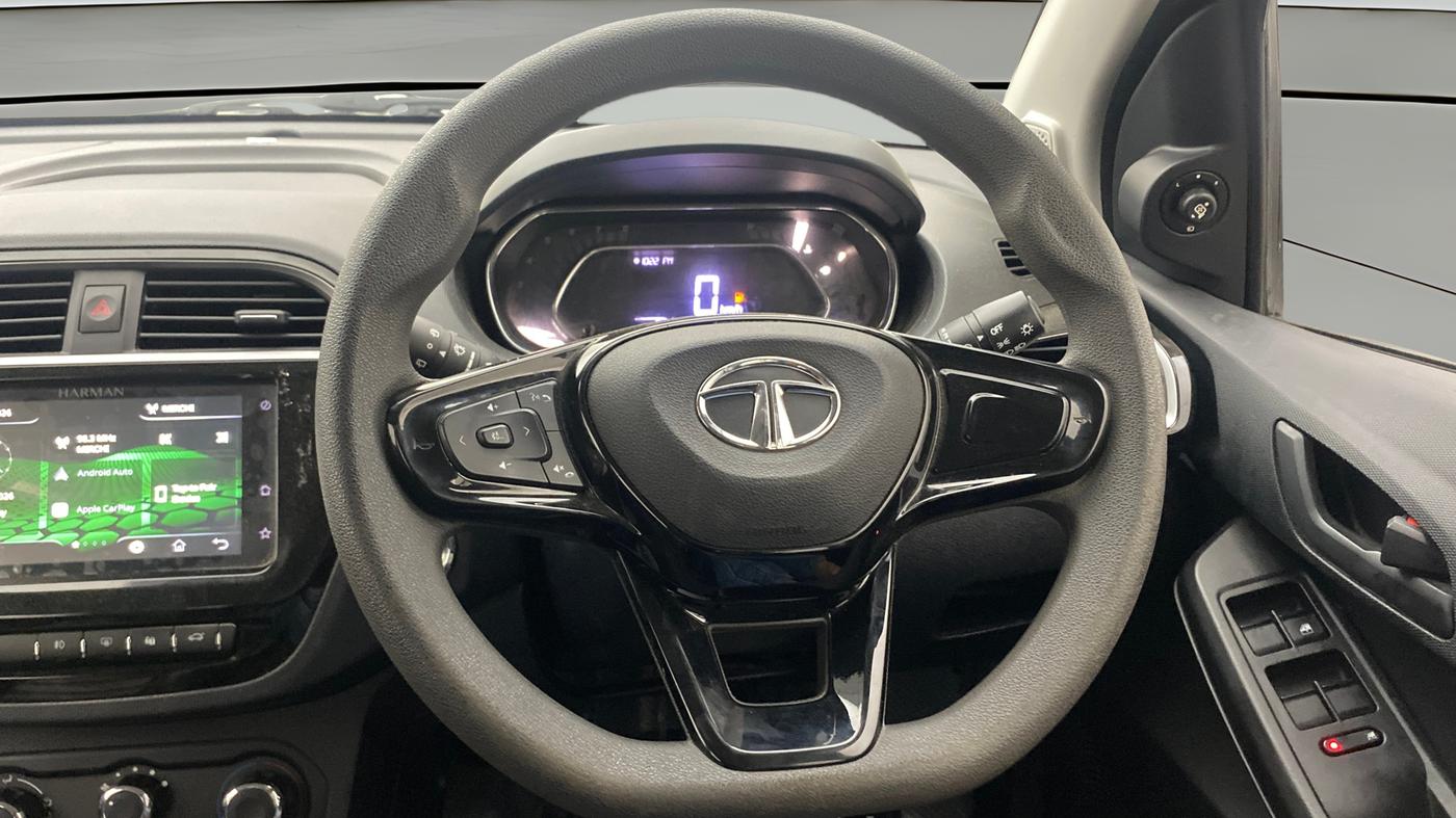 2021 Tata TIAGO NRG XZ MT, Petrol, Manual, 20,166 km, Steering Wheel Close Up
