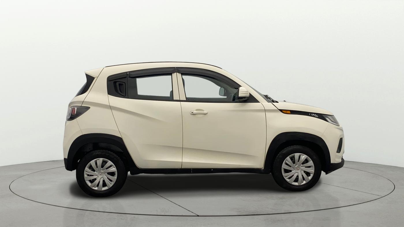 2017 Mahindra KUV 100 NXT K4+ D 6 STR, Diesel, Manual, 98,054 km, Right Side View