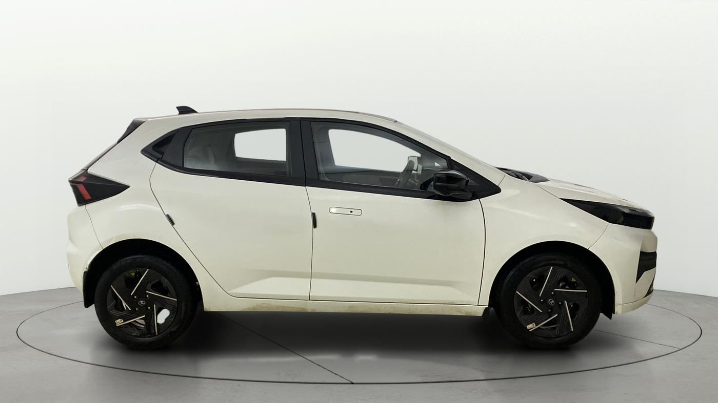 2026 Tata ALTROZ Accomplished S Petrol 6DCT, Petrol, Automatic, 6,892 km, Right Side View