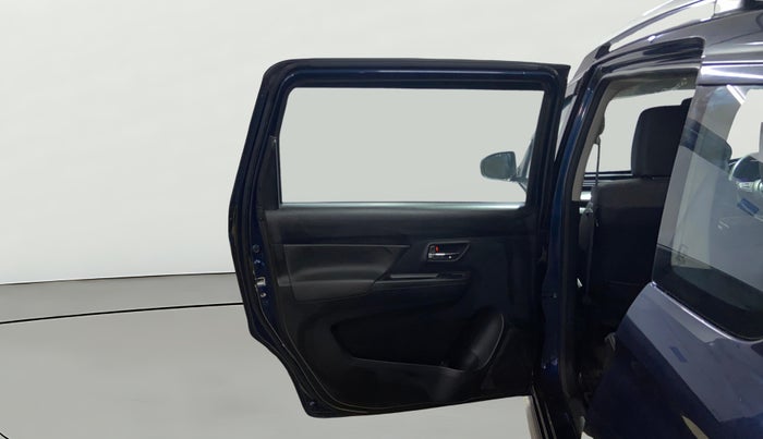 2022 Maruti XL6 ZETA MT, Petrol, Manual, 34,335 km, LHS Rear Door