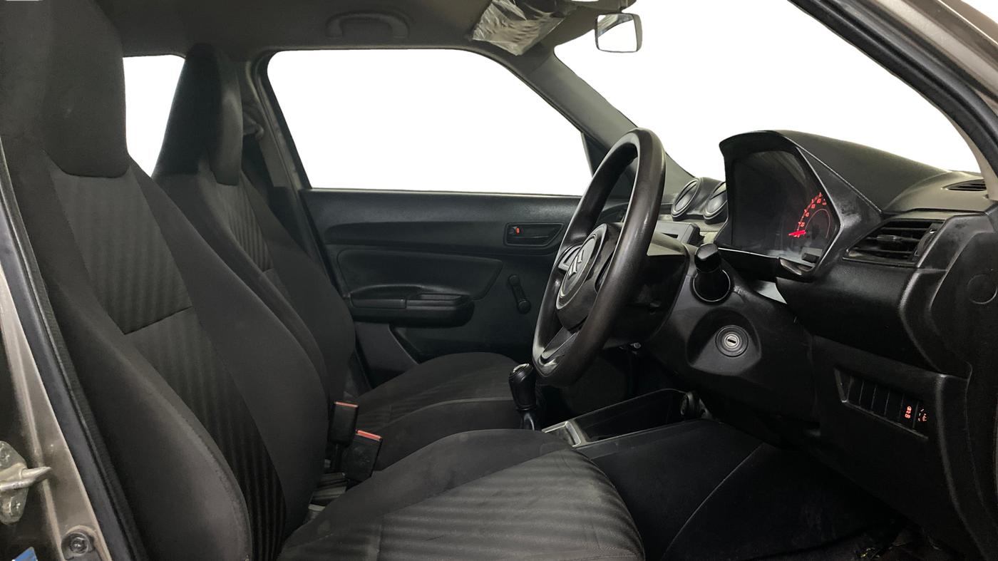 2023 Maruti Swift LXI, Petrol, Manual, 47,125 km, Right Side Front Door Cabin